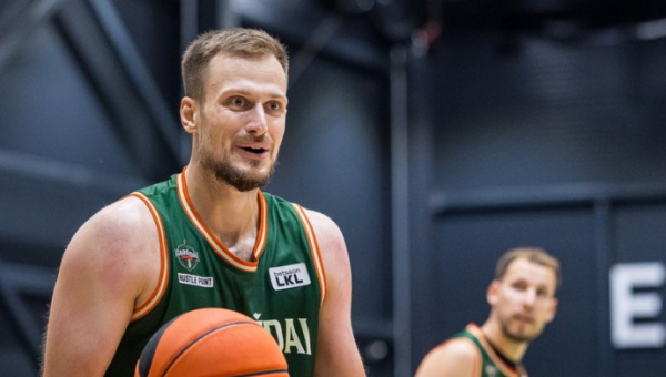 Dž. Slavinskas keliasi rungtyniauti į Jonavą