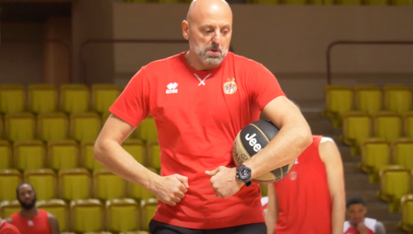 S. Obradovičius oficialiai tapo naujuoju „Crvena Zvezda“ 