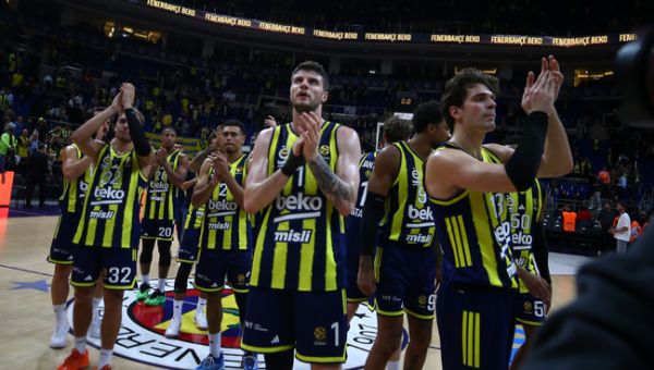 Š. Jasikevičiaus auklėtiniai pranoko „Bayern“, o „Olympiacos“ įveikė „Maccabi“