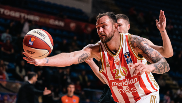 „Crvena Zvezda“ iškovojo pergalę, o D. Motiejūnas buvo arti dvigubo dublio  