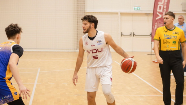 RKL: Į turnyrinės lentelės viršūnę užkopusi VDU ir iš pralaimėjimų liūno neišlipantys Raseiniai