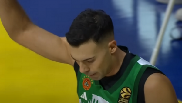 „Panathinaikos“ pratęsė bendradarbiavimą su K. Slouku