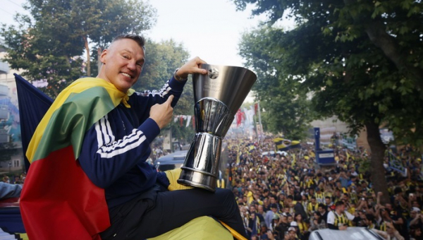 Pasitikėjimas Š. Jasikevičiui gali greitai baigtis: „Fenerbahče“ iškėlė ambicingą tikslą