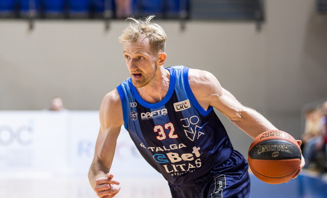 „Neptūnas” stiprina priekinę liniją