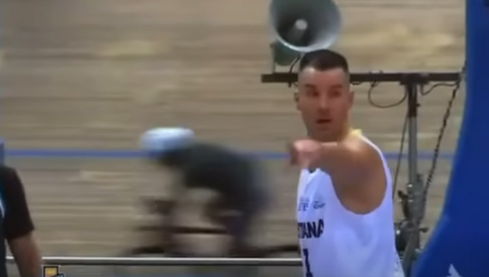 Kuriozinės rungtynės Kazachstane: A. Juškevičiaus akivaizdoje - dviračių lenktynės