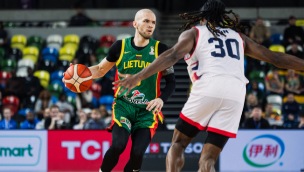 Lietuvos rinktinė stebuklingai išsigelbėjo: Londone nugalėjo britus