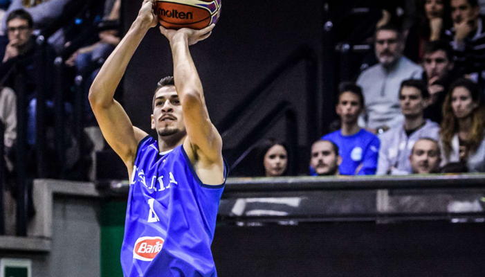 „Emporio Armani“ gynėjui atlikta širdies operacija