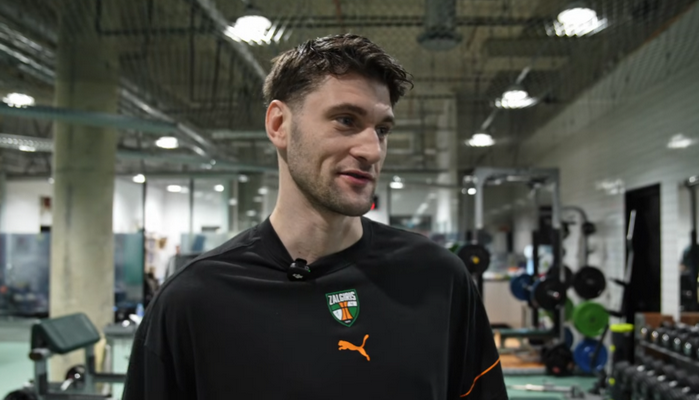 D. Sleva prieš akistatą su savo buvusia komanda: „Turime pranokti juos fiziškumu“