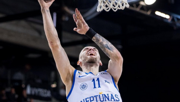 Klaipėdiečiai trečiajame kėlinyje dūrė septynis tritaškius ir sutriuškino „Gargždus“