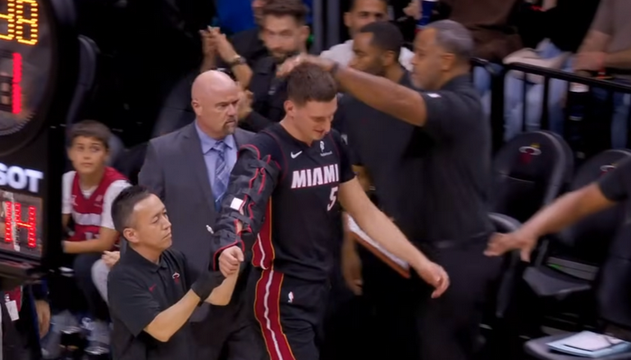 K. Jakučionio komandos draugas šiurpiai krito ant parketo (VIDEO)