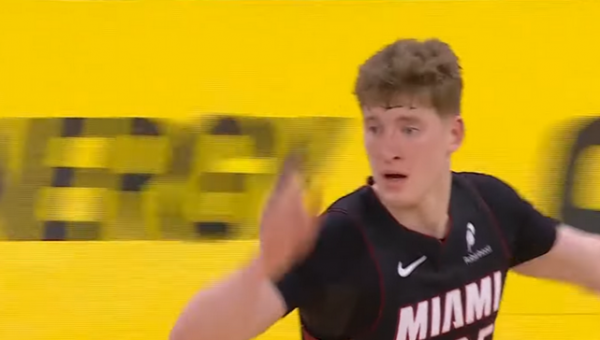 K. Jakučionis surengė tritaškių fiestą (M. Buzelis vedė „Bulls“ į pergalę)