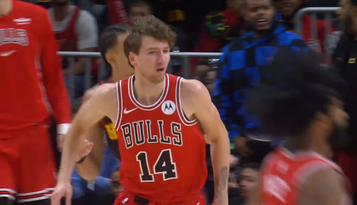 Įspūdingose taškų lenktynėse M. Buzelis tritaškiais subombardavo varžovus (VIDEO)