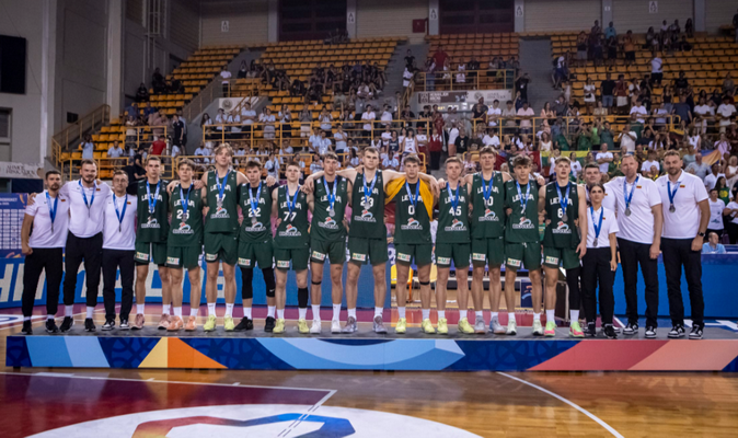 Lietuvos krepšinio metai: istoriniais pasiekimais ir medaliais spindinti jaunimo rinktinių vasara