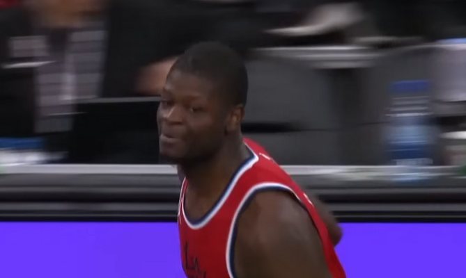 „Žalgirį“ dominęs M. Bamba lieka NBA: papildė „Raptors“ gretas