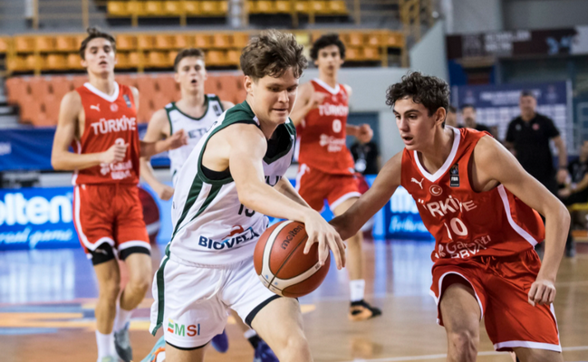 „Neptūnas” sudarė sutartis su trimis perspektyviais klaipėdiečiais