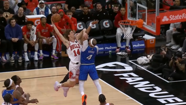 Įspūdingas M. Buzelio dėjimas - gražiausias praėjusios NBA nakties epizodas