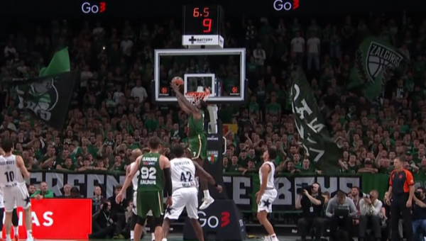 Gražiausių pirmosios Eurolygos pusės žalgiriečių epizodų viršūnėje – M. Wrighto skrydis