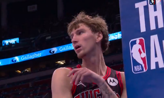 Karjeros rekordą kartojęs M. Buzelis buvo rezultatyvus, bet „Bulls“ vėl pralaimėjo