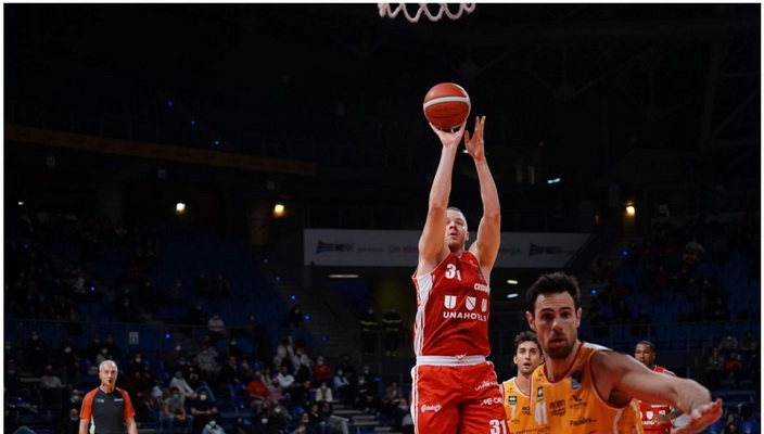 O. Olisevičius prisidėjo prie pergalės Italijoje (Vokietijoje - M. Echodo ekipos pergalė)