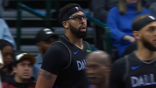 Prireiks operacijos: A. Davisas šį sezoną neberungtyniaus