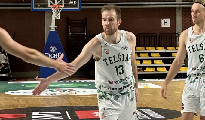 Trijulės vedami telšiškiai ant pergalingų bėgių grįžo Kretingoje