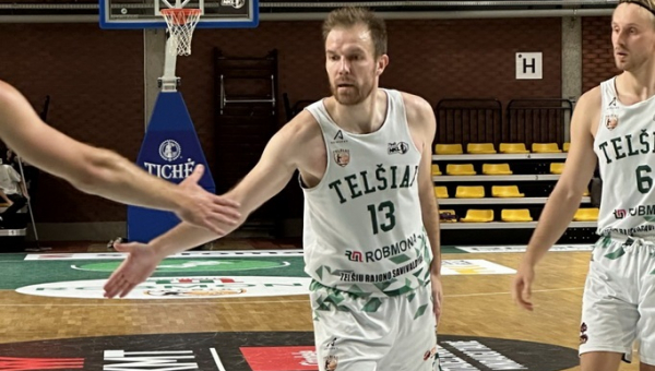 Trijulės vedami telšiškiai ant pergalingų bėgių grįžo Kretingoje