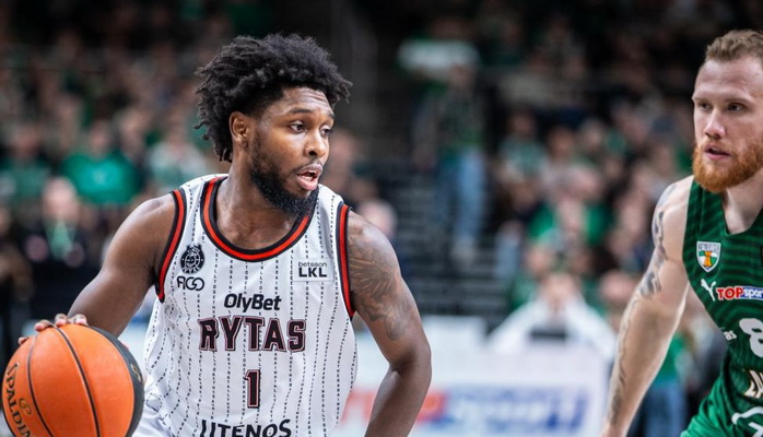 J. Walkeris pareiškė, kad susidūrė su rasizmu: gynėjas liko nusivylęs Lietuva