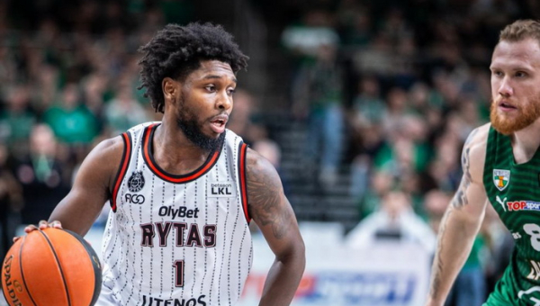 J. Walkeris pareiškė, kad susidūrė su rasizmu: gynėjas liko nusivylęs Lietuva