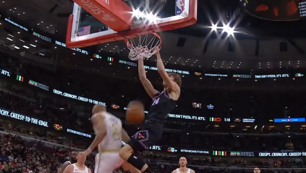 M. Buzelio dėjimas vėl pateko į gražiausių nakties epizodų rinkinį (VIDEO)