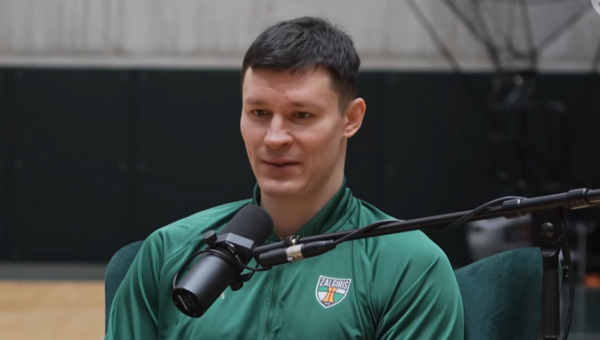 „Žalgirio“ užkulisiai: Grunkio debiutas, Janavičiaus kelionė į Ventspilį ir gynyba Milane