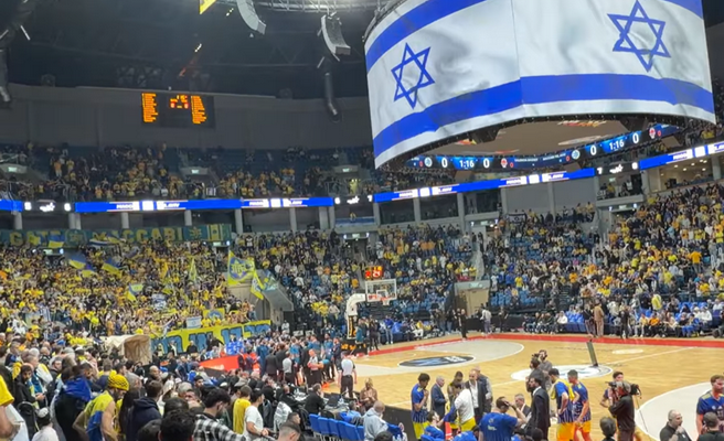 Eurolyga nubaudė „Maccabi“ fanus