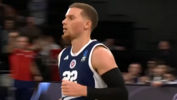 Turkijos rinktinė natūralizavo gynėją