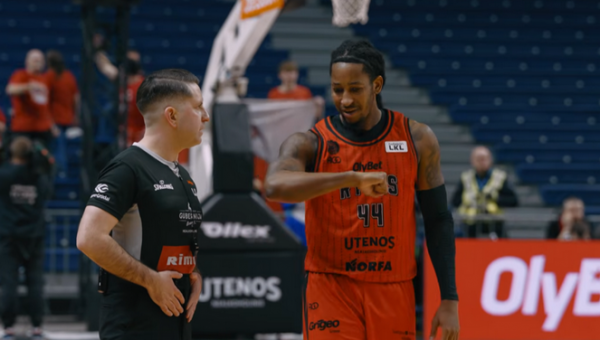 Pamatykite ir išgirskite: S. Smithas ir jo emocijos aikštelėje (VIDEO)