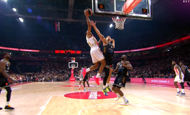 J. Bolomboy'aus dėjimas - gražiausias Eurolygos turo epizodas (VIDEO)