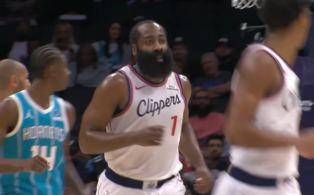 J. Hardenas gali palikti „Clippers“