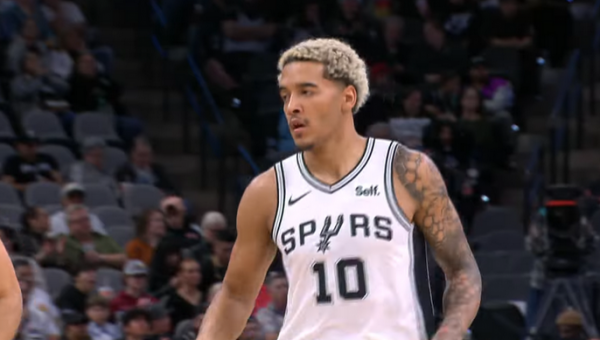 „Spurs“ palikęs J. Sochanas karjerą tęs Niujorke