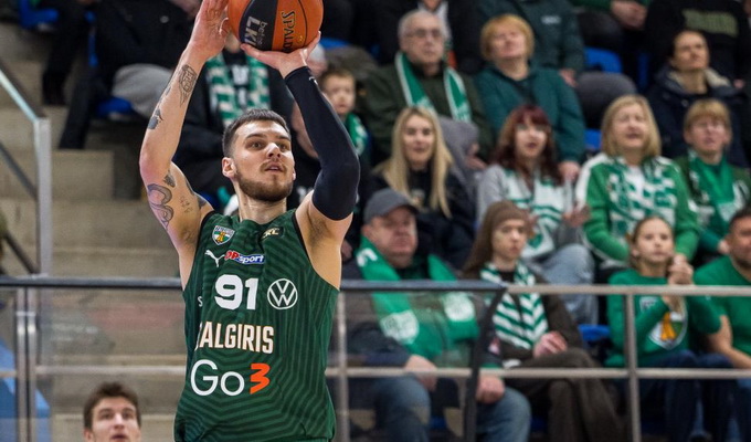 Lyderius patausojęs „Žalgiris“ nelengvai laimėjo Gargžduose
