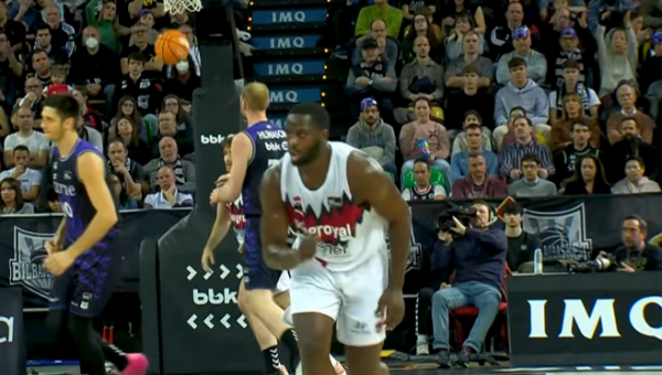 T. Sedekerskį pavaduoti pakviestas puolėjas lieka „Baskonia“ ekipoje