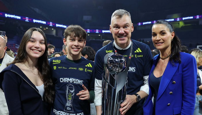 Š. Jasikevičiaus triumfas Turkijoje: emocijos ir nuotraukos prie taurės (FOTO)