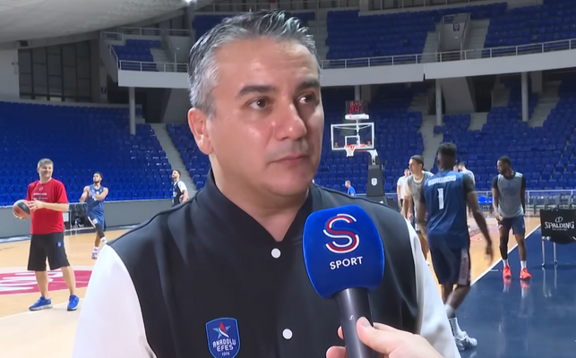 „Anadolu Efes“ krečia permainos: atsisveikino su sporto direktoriumi