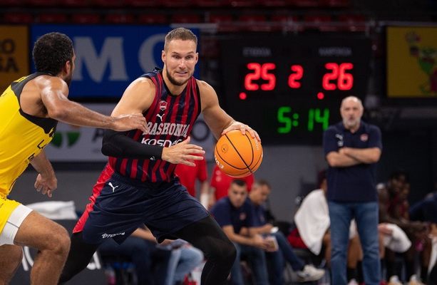 T. Sedekerskiui atlikta dar viena čiurnos operacija