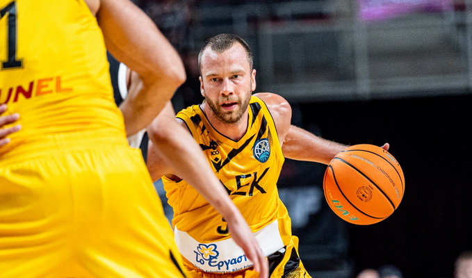 L. Lekavičius vedė AEK į pergalę Graikijoje