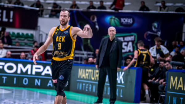 Skelbiama, ar AEK ekipos ateities planuose yra L. Lekavičius