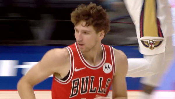 M. Buzelis dominavo, bet „Bulls“ pralaimėjo (K. Jakučionis prisidėjo prie „Heat“ pergalės)