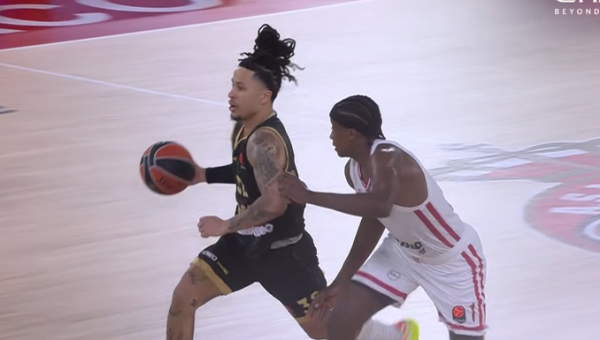 Pergalingas M. Strazelio metimas - gražiausias Eurolygos turo epizodas (VIDEO)