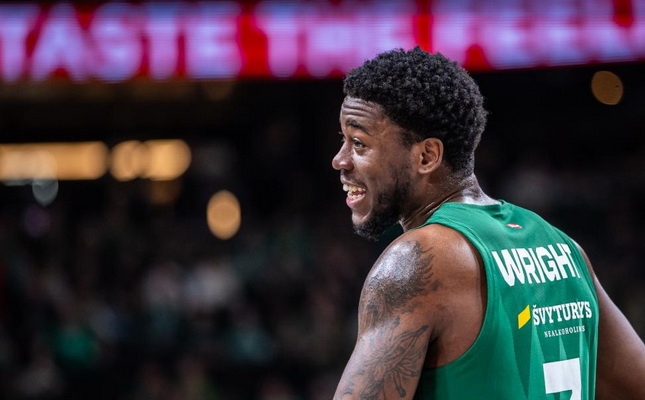 Fantastinį kėlinį sužaidęs „Žalgiris“ nepaliko šansų vilniečiams