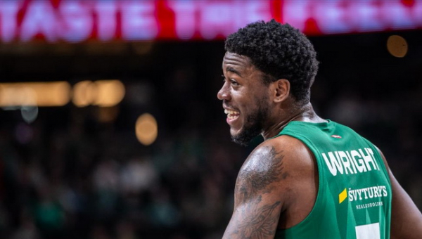 Fantastinį kėlinį sužaidęs „Žalgiris“ nepaliko šansų vilniečiams