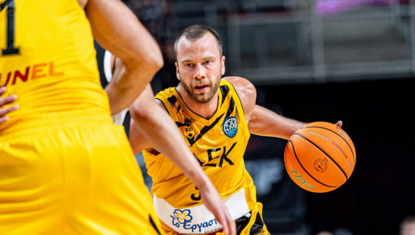 L. Lekavičius svariai prisidėjo prie AEK pergalės prieš „Panionios“