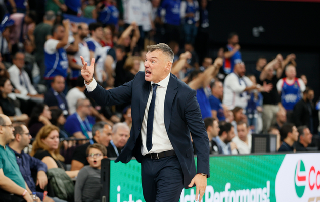 „Fenerbahče“ atsirevanšavo Trabzono komandai, tačiau prarado Ch. Silvą