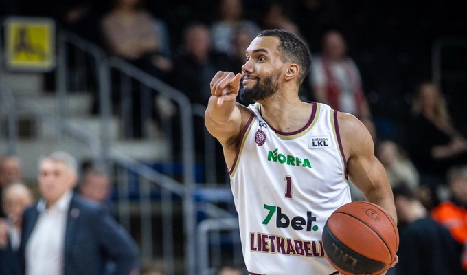 J. Morrisas – apie pergalingus metimus ir savo tinklaraštį (VIDEO)